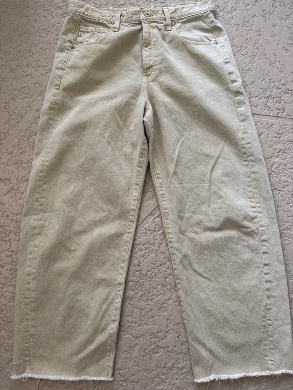 AG Adriano Goldschmied Beige/off white Hattie crop Jeans 28